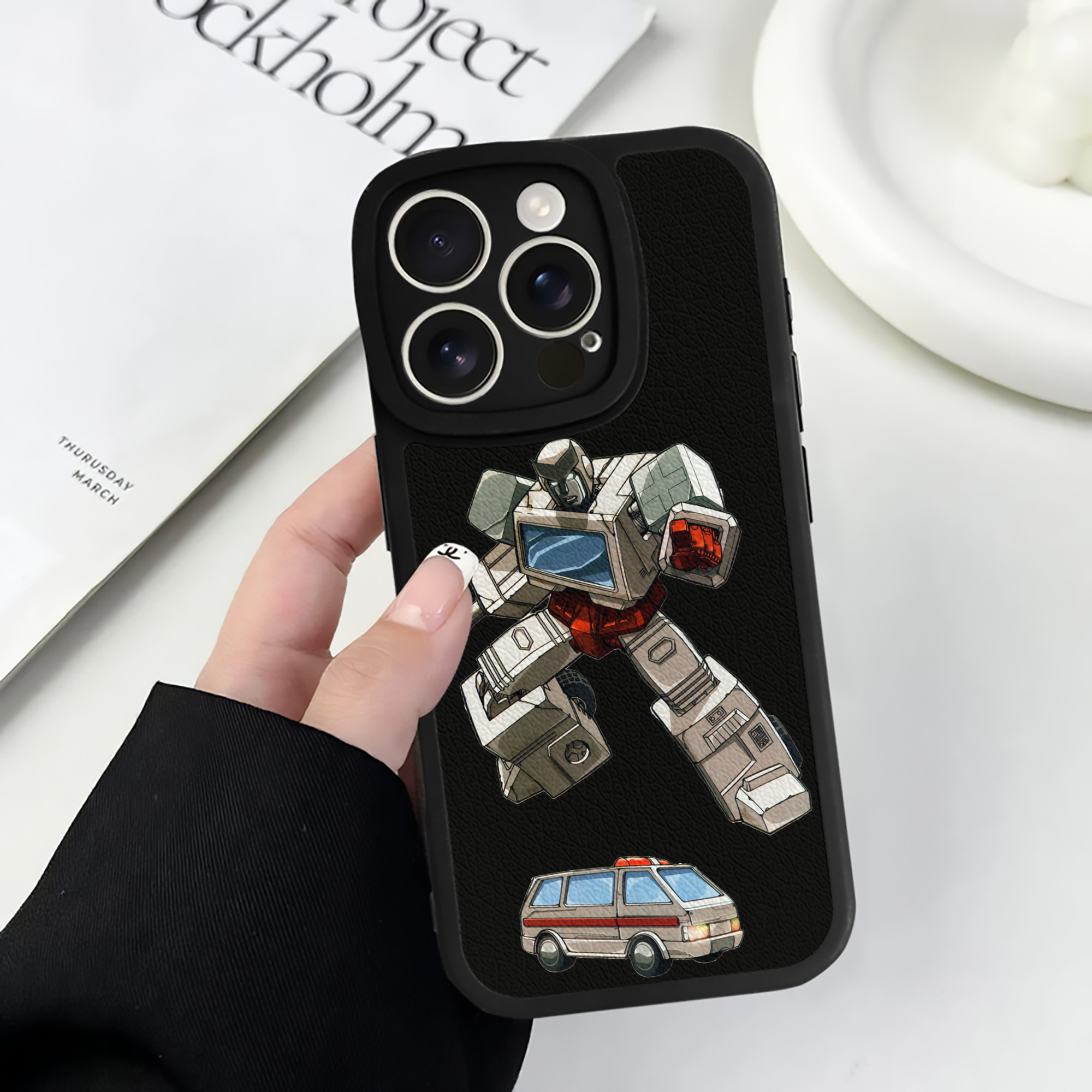 （画像用）  【iPhone 16シリーズ対応】シリコンスマホケース（レザー調） 材質：シリコン